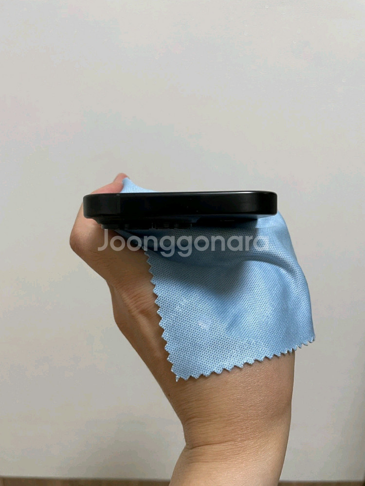 아이폰16 프로 스페이스블랙 256g 팝니다.--7