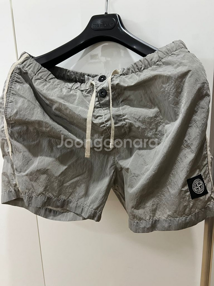 스톤아일랜드 나일론 반바지 (새상품급)--0