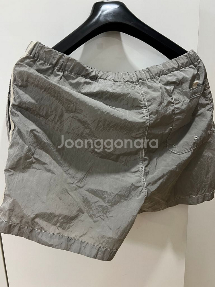 스톤아일랜드 나일론 반바지 (새상품급)--1