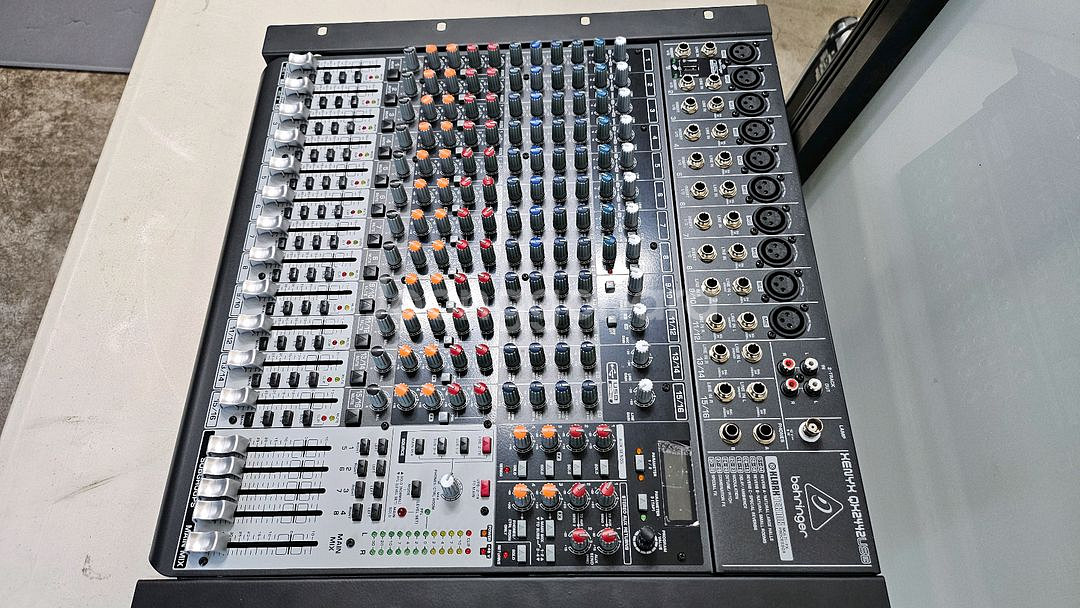 Behringer XENYX QX2442USB 믹서S급--1