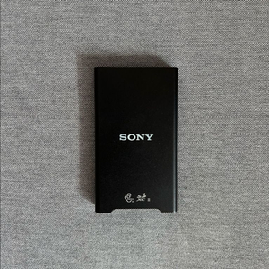 Sony MRW-G2 리더기