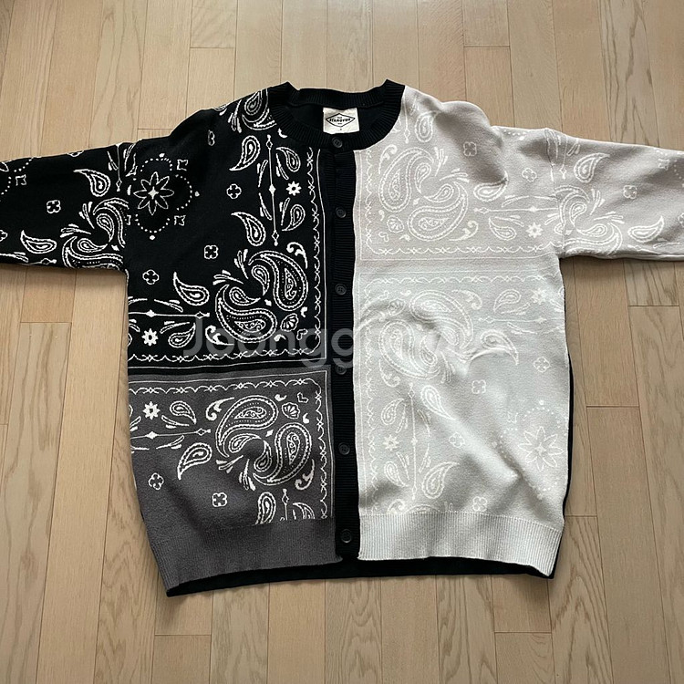 제너럴아이디어 블랙 페이즐리 가디건 Free 사이즈 G--1