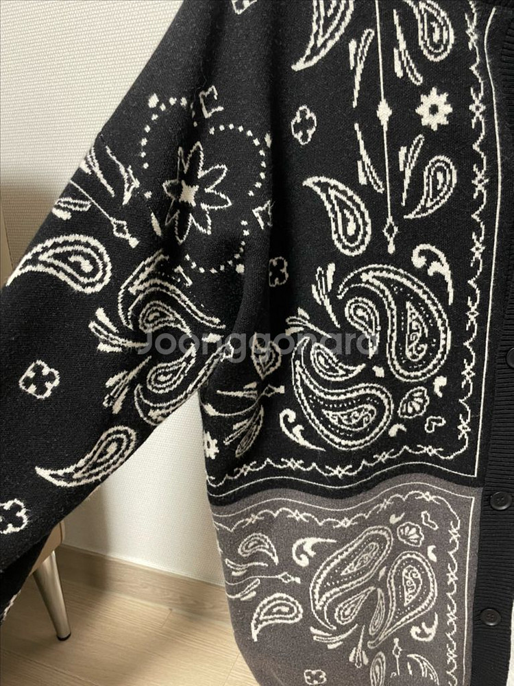 제너럴아이디어 블랙 페이즐리 가디건 Free 사이즈 G--13