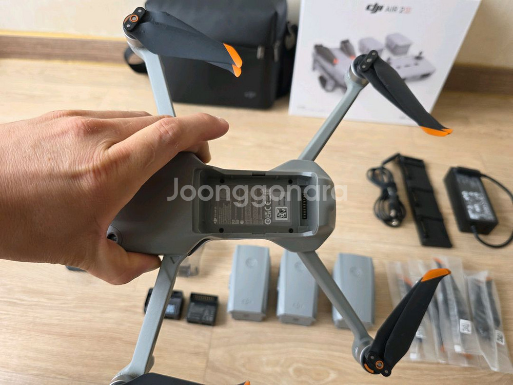 DJI 에어2S 플라이 모어 콤보--3