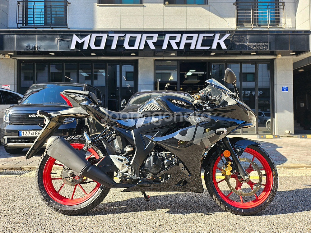 스즈키 GSX-R125 21년 1만km 깔끔한 검빨차량--0