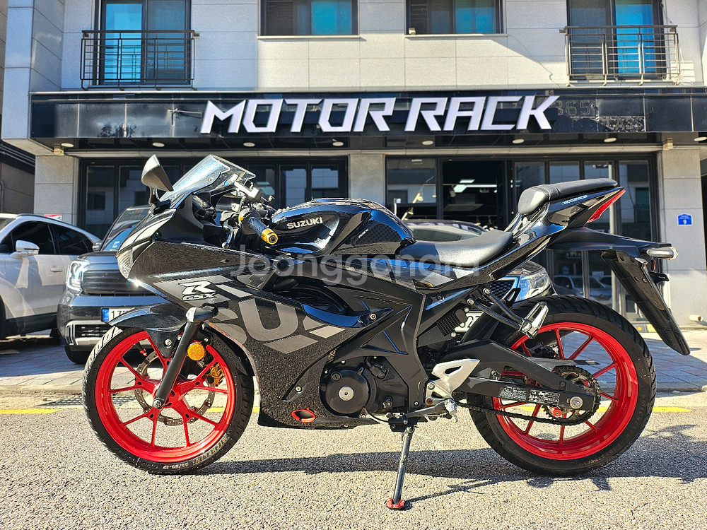 스즈키 GSX-R125 21년 1만km 깔끔한 검빨차량--4