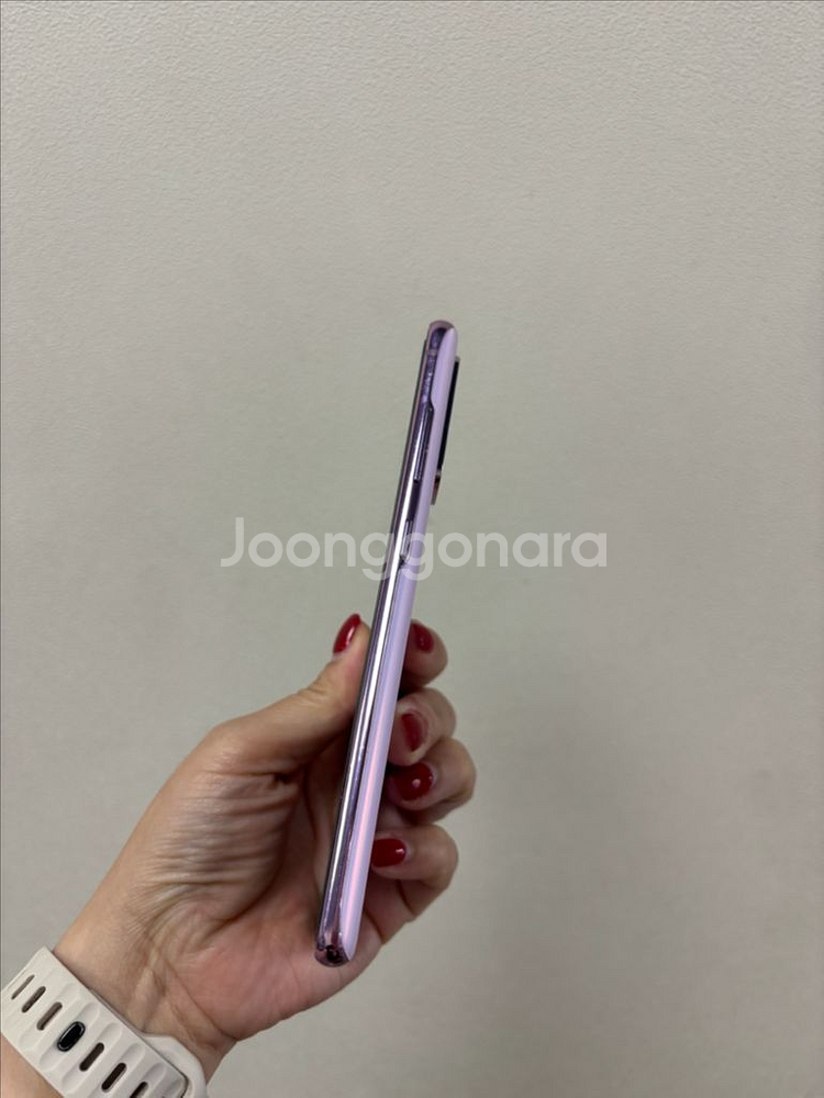 (부산중고폰)갤럭시s20fe 라벤더 128g 판매해요--2