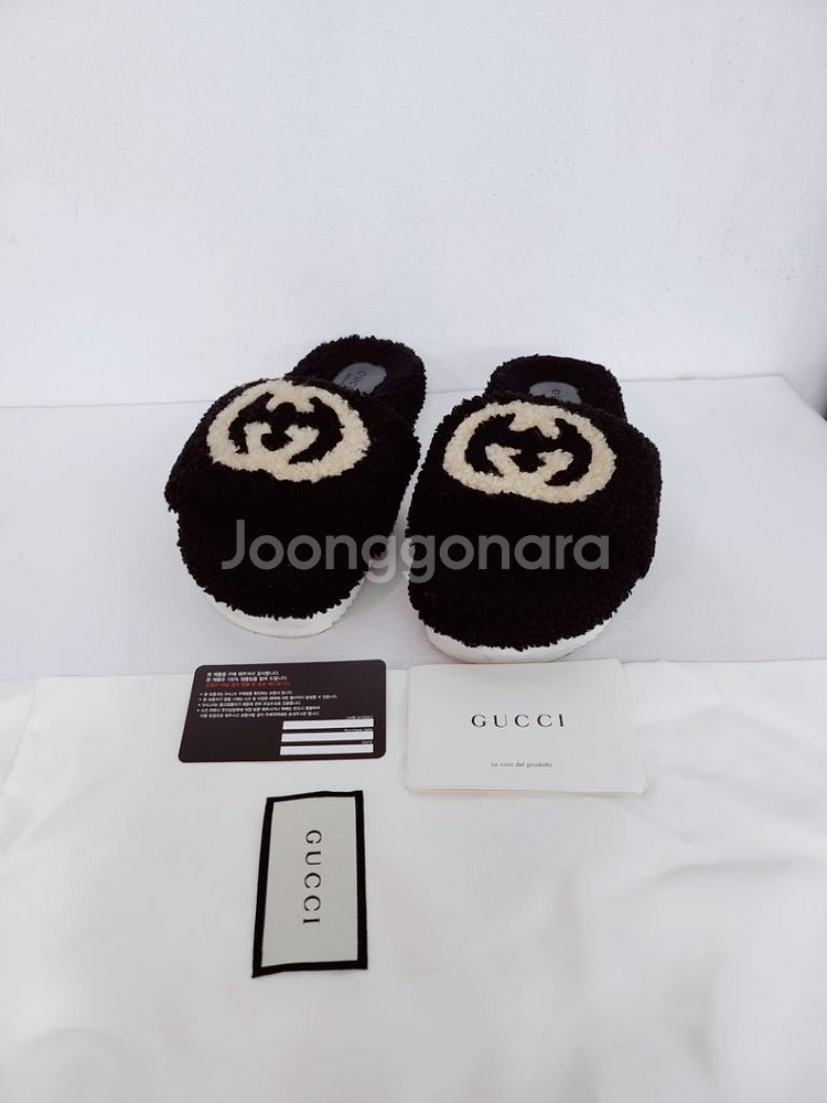 구찌 인터로킹 G 메리노 울 샌들 슬리퍼 36/230--0