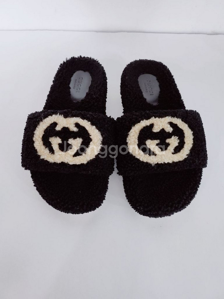 구찌 인터로킹 G 메리노 울 샌들 슬리퍼 36/230--7