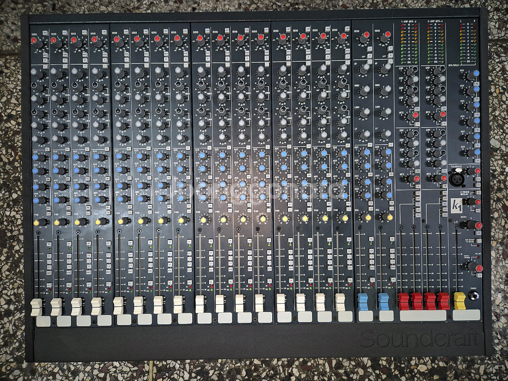 사운드크래프트 SoundCraft K1 16채널 팝니다--0