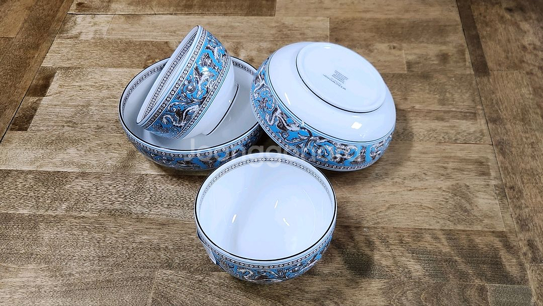 웨지우드 플로렌틴터콰즈 공기대접--1