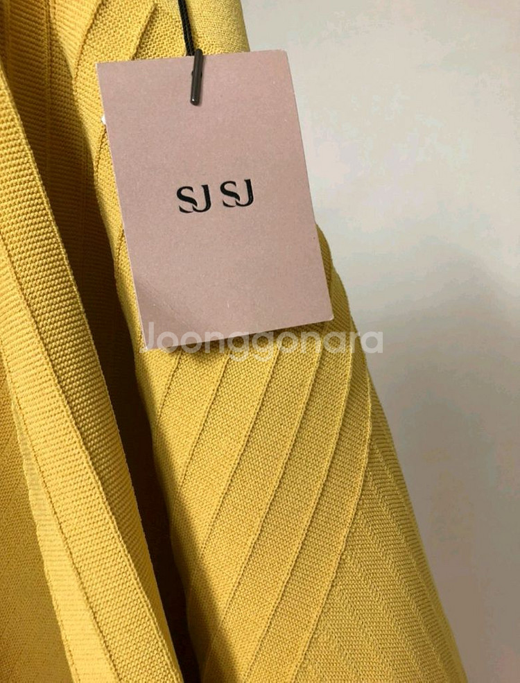 [미착용] 한섬 SJSJ 니트스커트 F--4