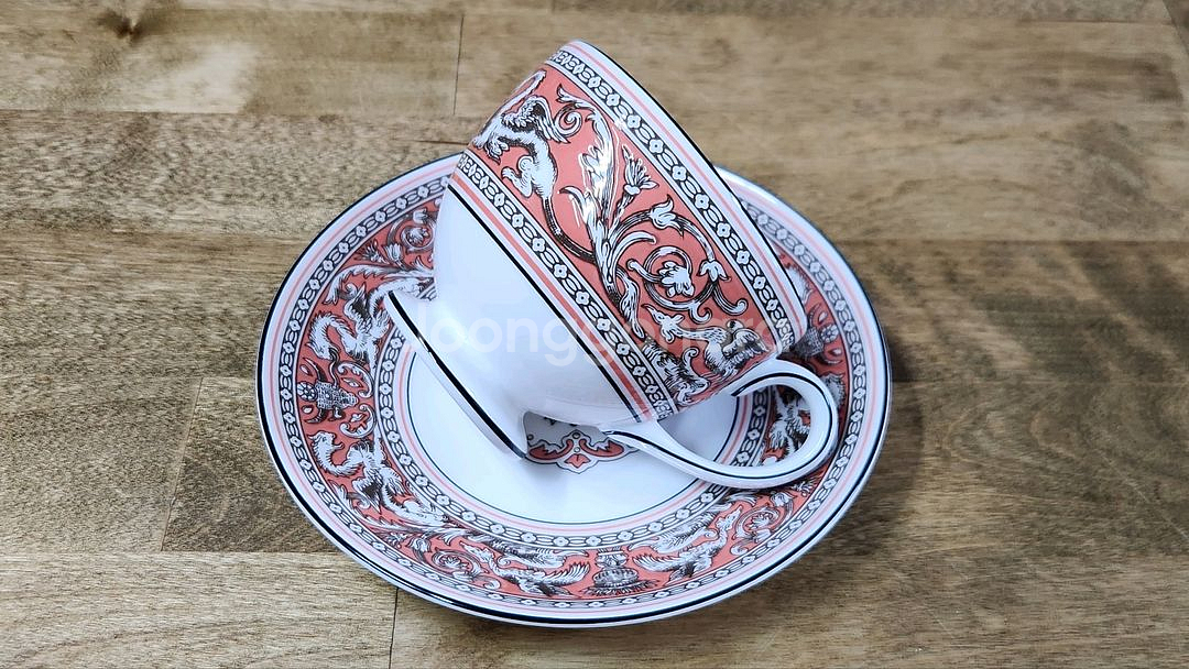 웨지우드 플로렌틴 살몬 티잔세트--2