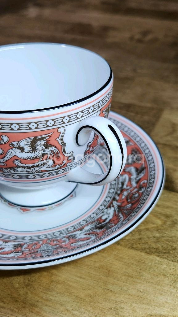 웨지우드 플로렌틴 살몬 티잔세트--0