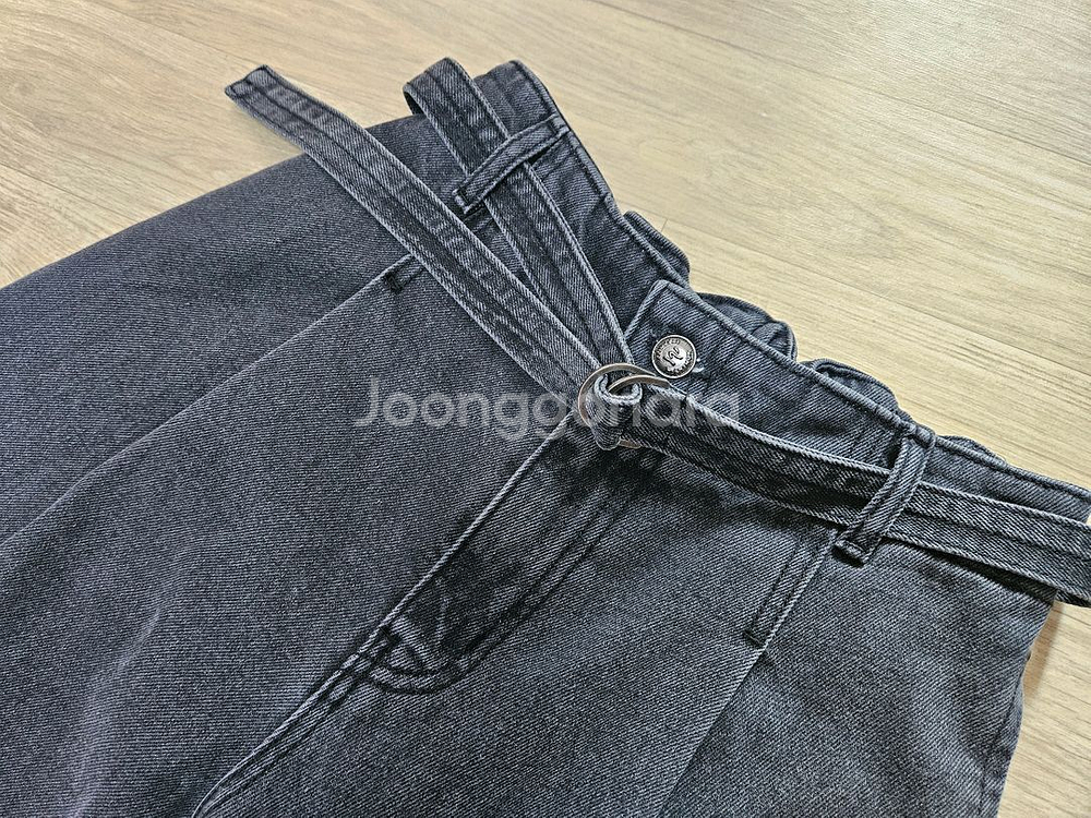 벨티드 핀턱 백밴딩 청바지 55 (그레이)--1