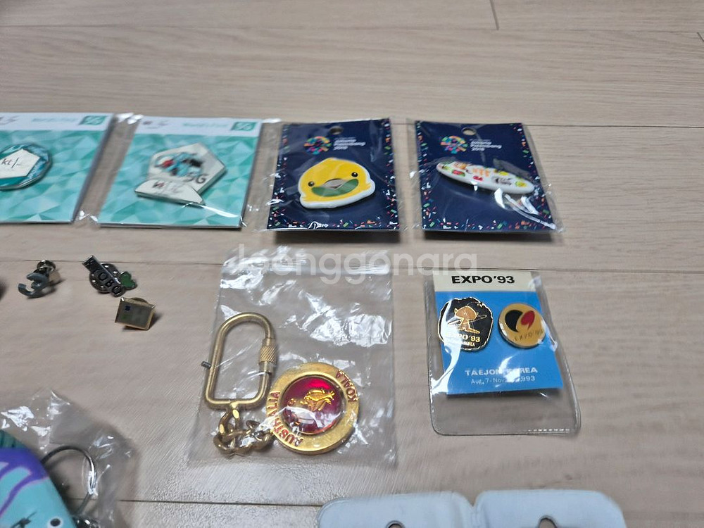 고척 스카우트 뱃지, 평창 뱃지 등 기념품 판매--3