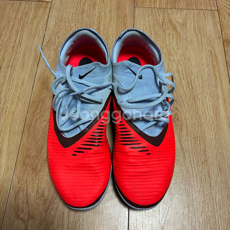 나이키 팬텀 6 로우 프로 TF 270mm--0