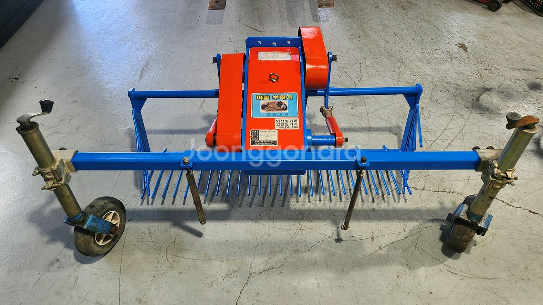 경운기용 땅속작물수확기--3