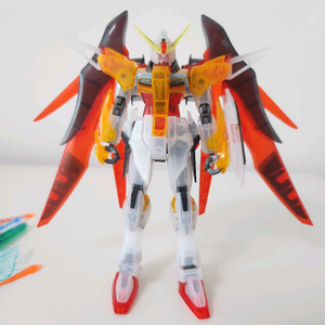 반다이 HGCE 데스트니건담 클리어 가조립 팝니다.