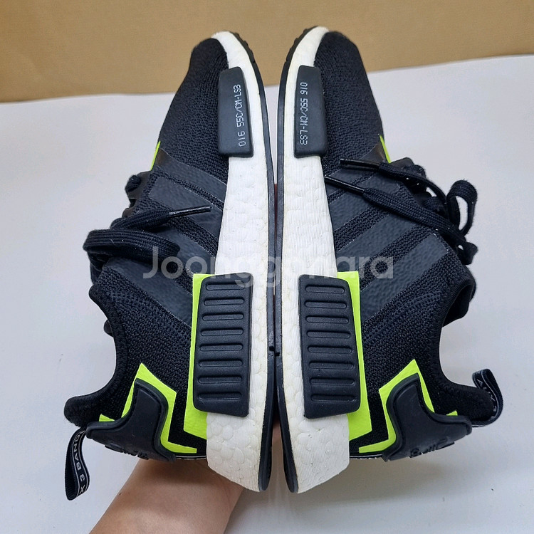 아디다스 NMD R1 운동화230--4