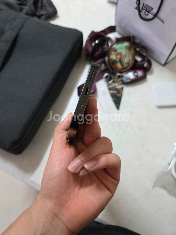아이폰 14pro 128gb 스페이스그레이 색상 판매합--16