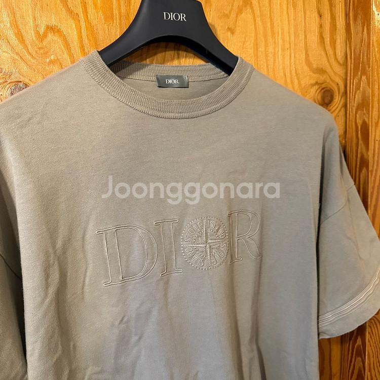 디올 스톤아일랜드 2024 S/S 콜라보 반팔 티셔츠--2