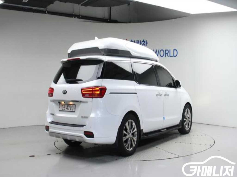 [기아]더 뉴 카니발 가솔린 9인승 하이리무진(특장업체 이미지