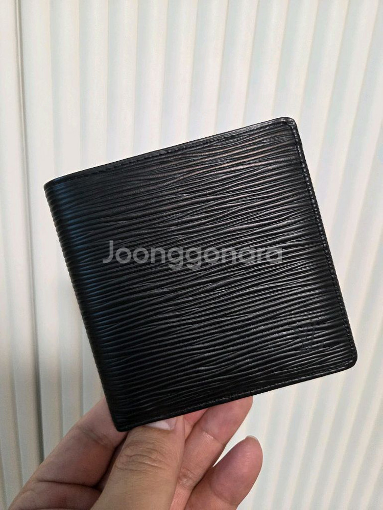 정품 루이비통 에삐 반지갑(상태좋음)--0