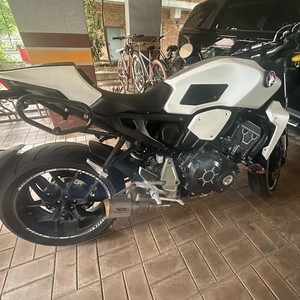 cb1000r