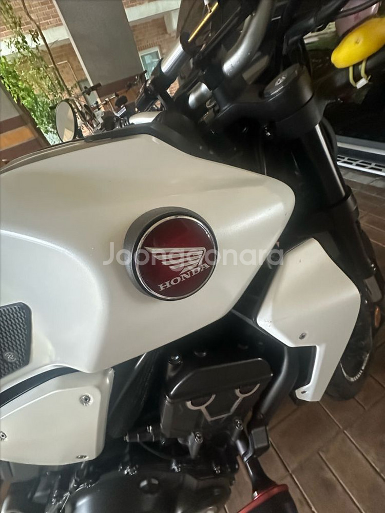 cb1000r--5