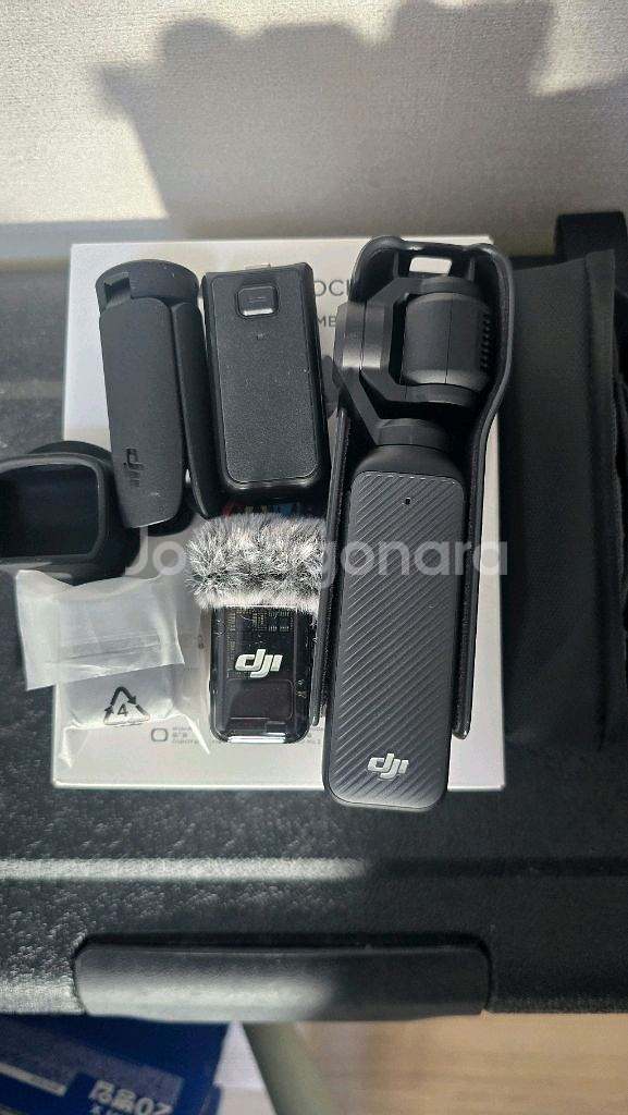 DJI 오즈모 포켓3 크리에이터 콤보--0