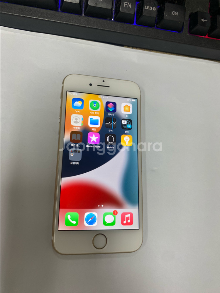 아이폰6S 골드 A급 64GB 배터리100%--1