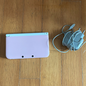 닌텐도3ds xl 핑크색 한국판 판매합니다