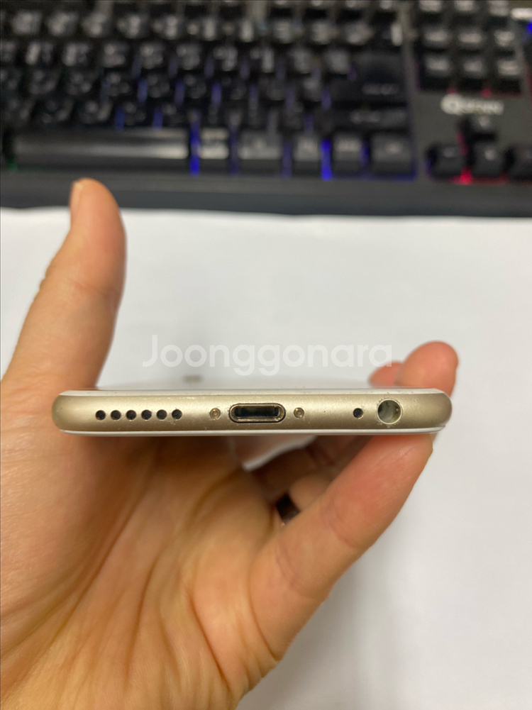 아이폰6S 골드 액정SS급 64GB 배터리99%--6
