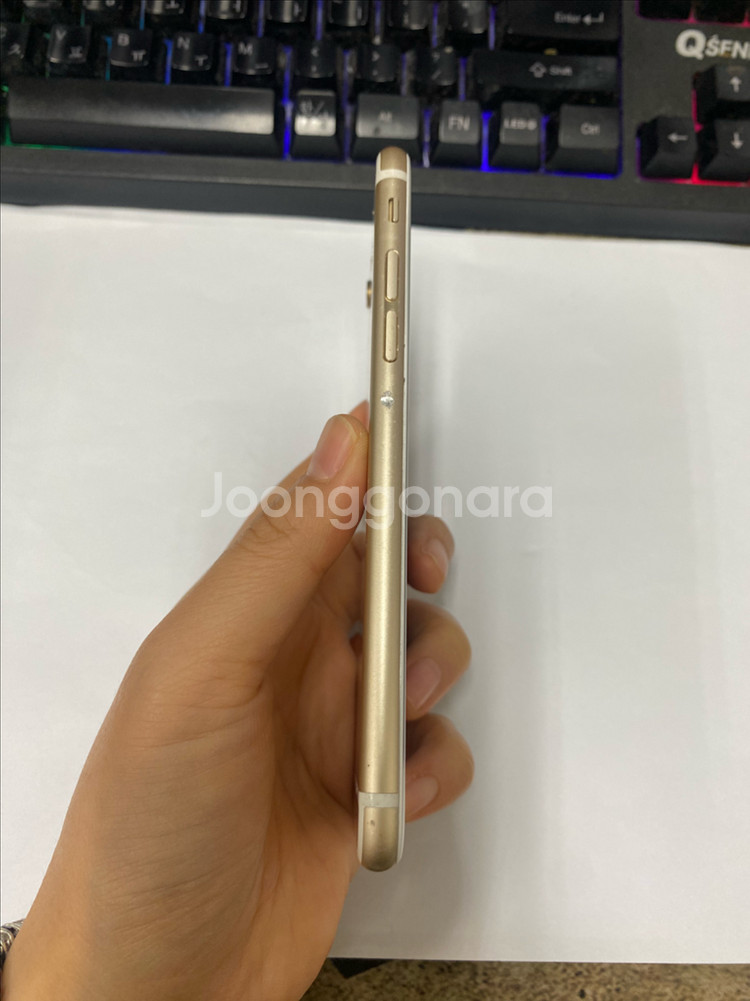 아이폰6S 골드 액정SS급 64GB 배터리99%--4