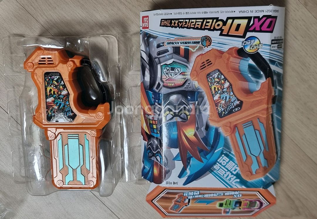 가면라이더 이그제이드 장난감--2