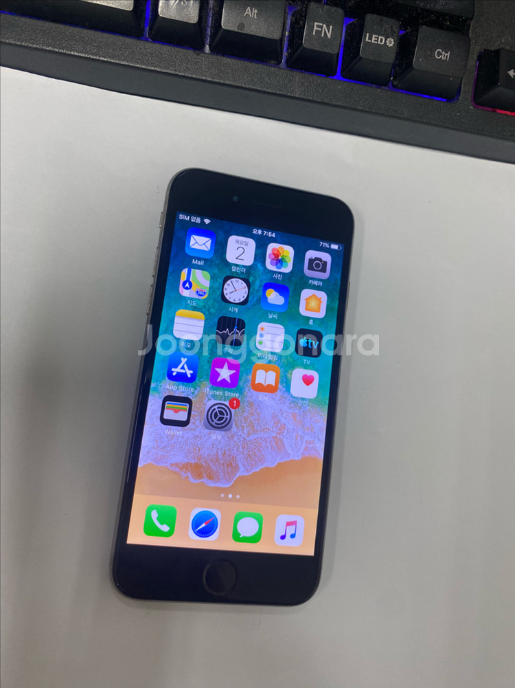 아이폰6 스그 A급 64GB 빈티지카메라--1