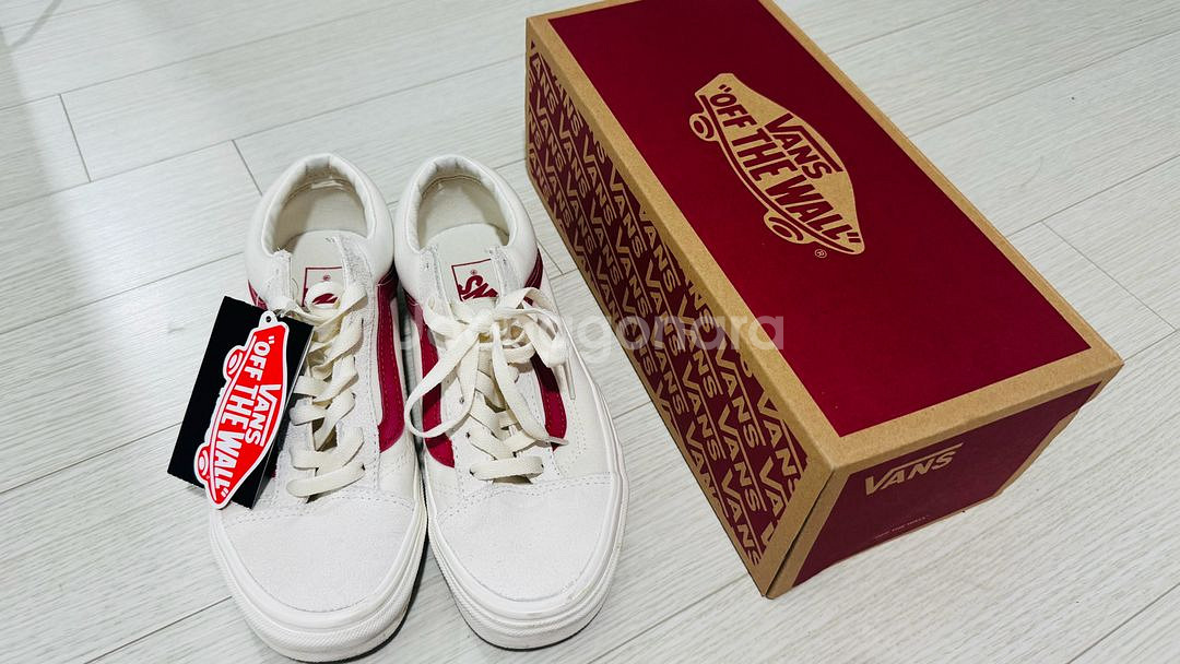 새상품 반스 클래식 올드 스쿨 VN0A3DZ3OXS1--0