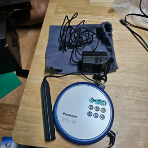 파나소닉 SL-CT590 휴대용 CD 플레이어