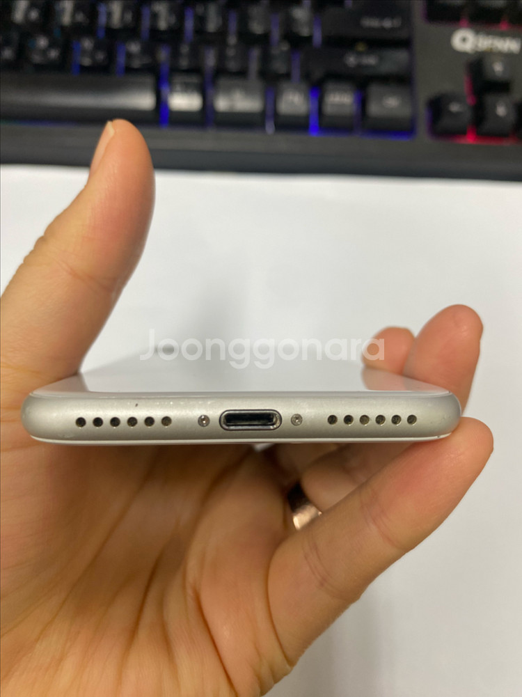 아이폰8 실버 A급 64GB 배터리100% 빈티지카메라--6