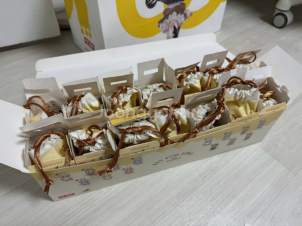 팝마트 라부부 핀포러브 시리즈--3