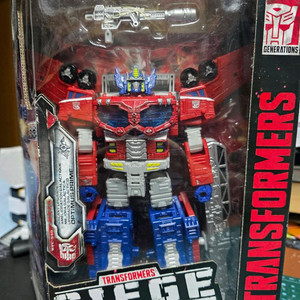 트랜스포머 시즈 갤럭시 업그레이드 옵티머스 프라임 팝니