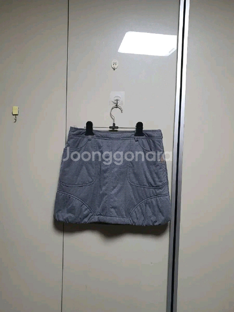 르꼬끄골프 패딩 스커트(27인치정도)/1만원--0