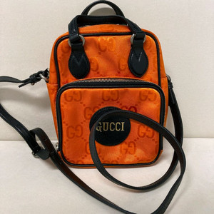 구찌 오프 더 그리드 미니 크로스백