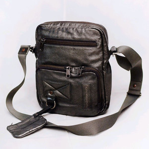 만다리나덕 오리지널 이태리 워싱레더 멀티웨이 크로스바디