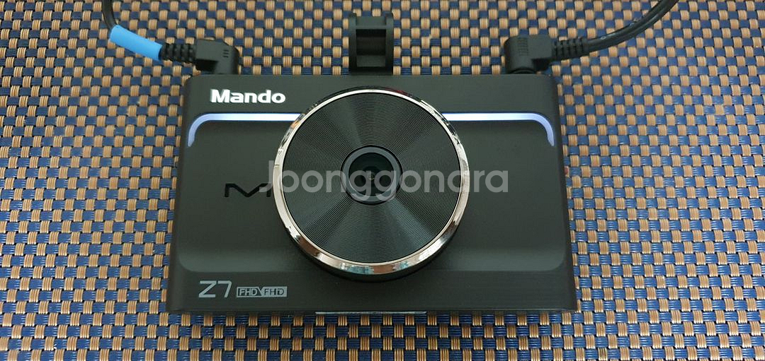 만도 Z7 블랙박스 4인치화면 (32GB, GPS)--1