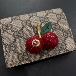 정품)구찌 GG 체리 반지갑 구찌지갑
