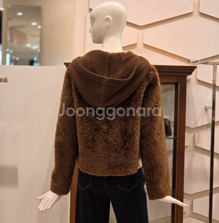 ZOOC 쥬크 양털 부클 바라클라바 무스탕 자켓--2