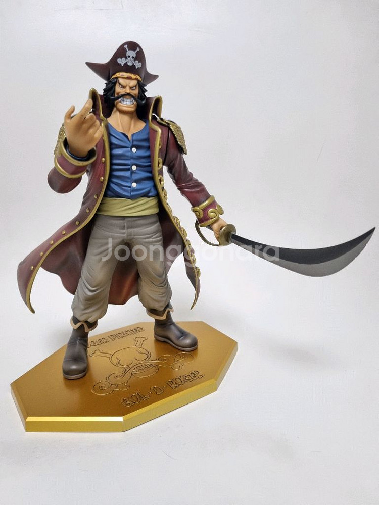원피스 골드D 로저 POP 피규어--3