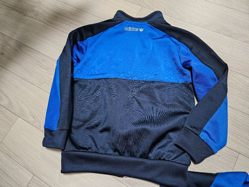 아디다스 키즈 트레이닝복 세트 (120사이즈)--4